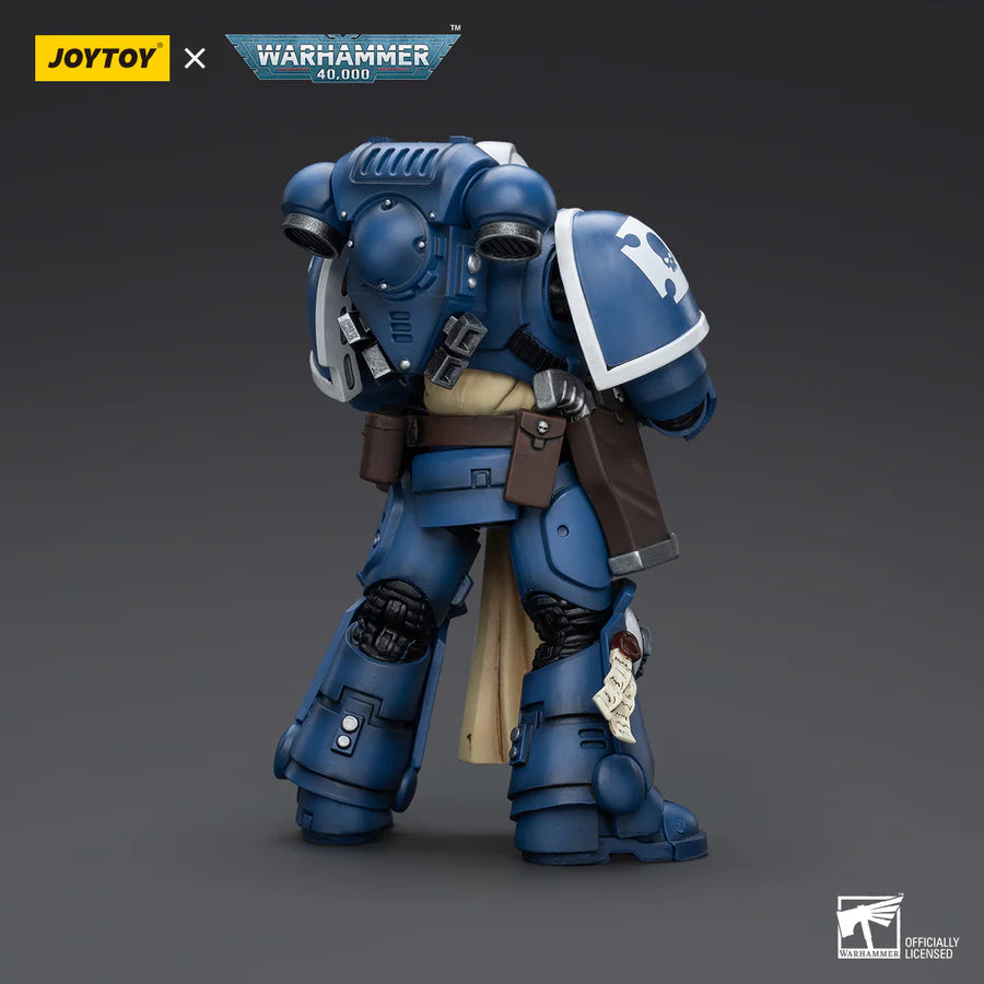 JoyToy Warhammer 40K Ultramarines Sternguard Veteran Bolt Rifle 1/18 (UK)