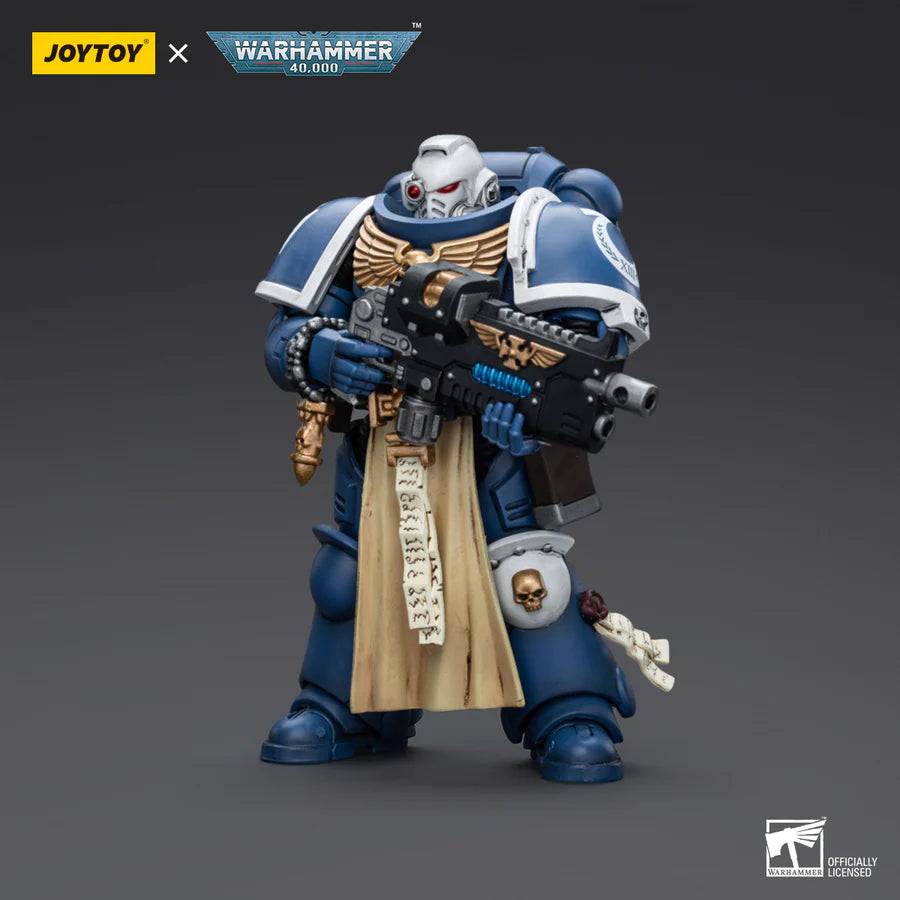 JoyToy Warhammer 40K Ultramarines Sternguard Veteran Combi Plasma 1/18 (UK)